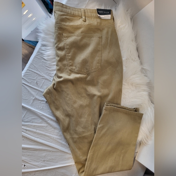 NEW- Perry Ellis Men's Tan Chinos, Size 40 X 31 - Picture 2 of 6